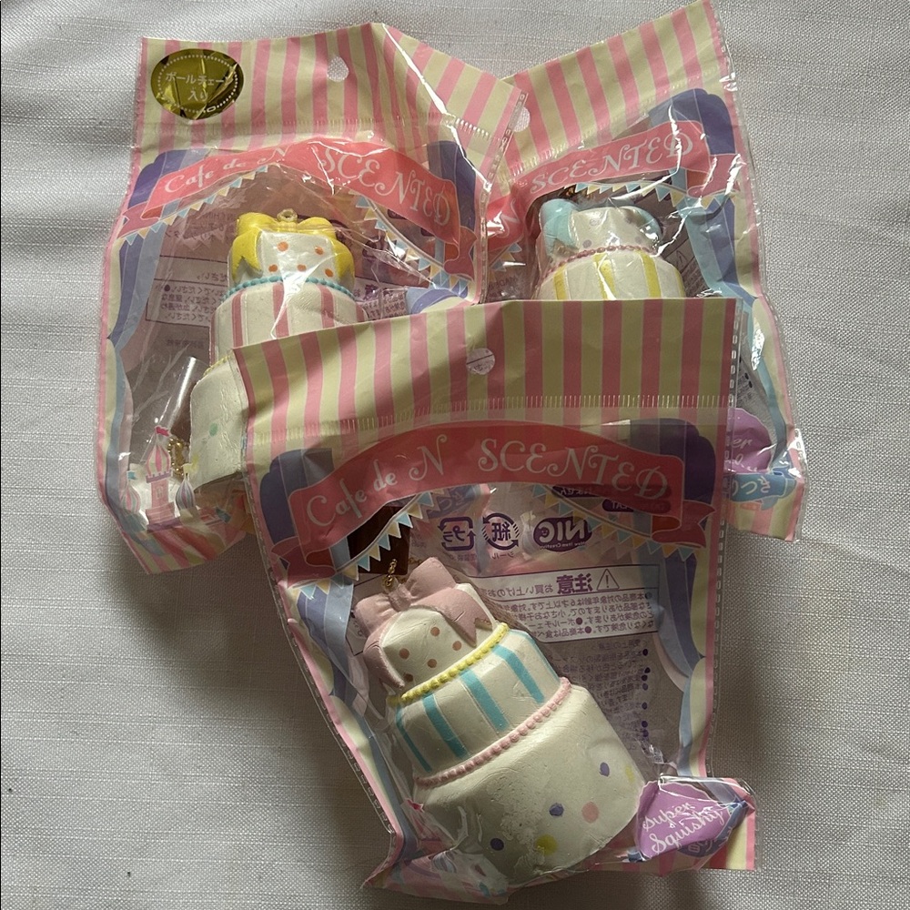 Set of 3 Squishy Cake Keychains